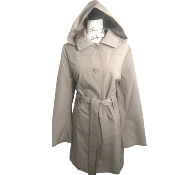 London Fog Jackets & Blazers - London Fog Beige Belted Hooded Trench Coat - Size Large